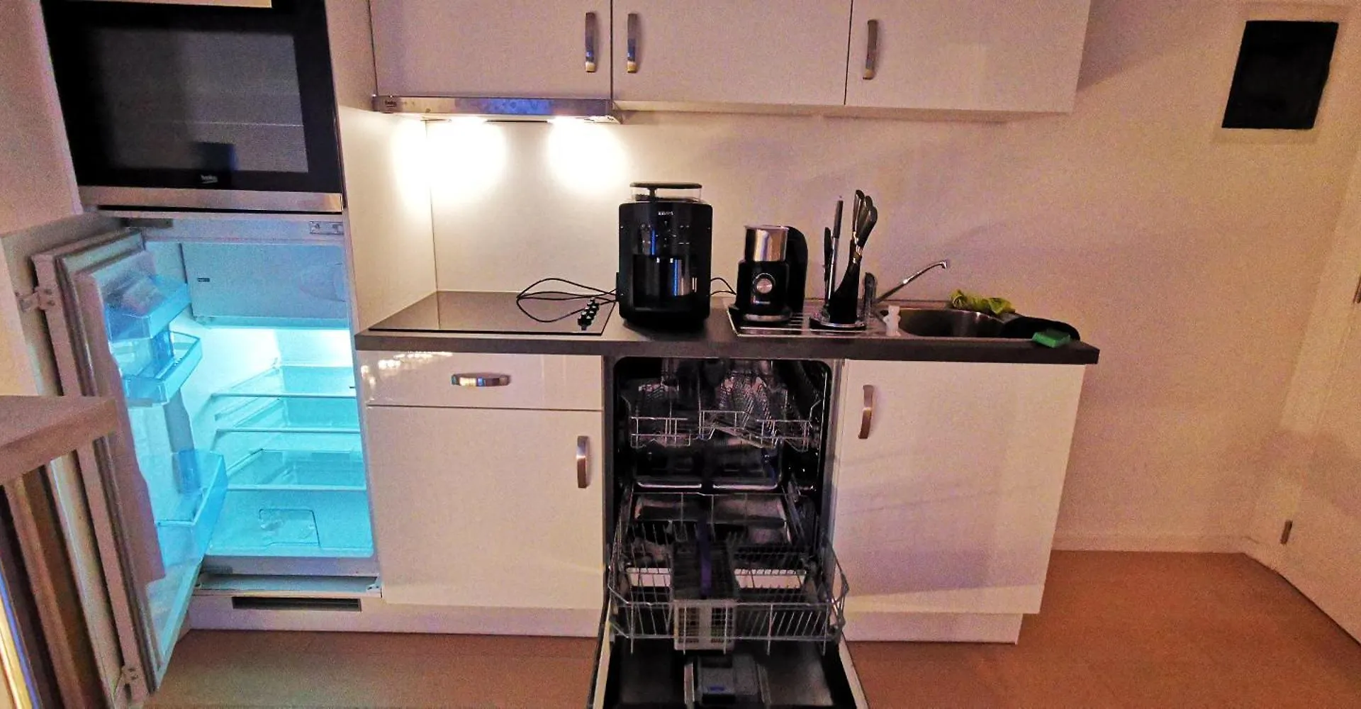 Apartment Entire Modern Studio With Terrace - North Station Brussels Belgium